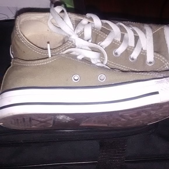 Olive green converse sneakers - Picture 7 of 7